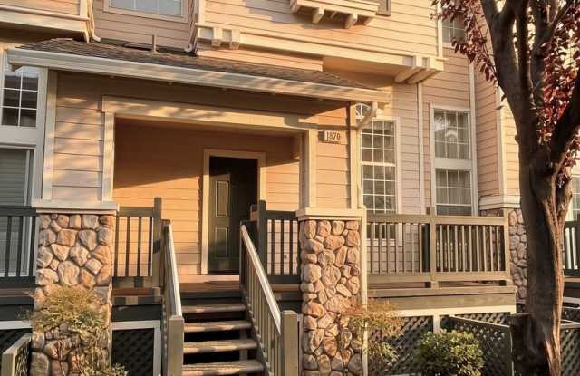 NOW AVAILBALE! | $4,350 / Spacious 3BR/2.5BA San Jose Home Gallery 1