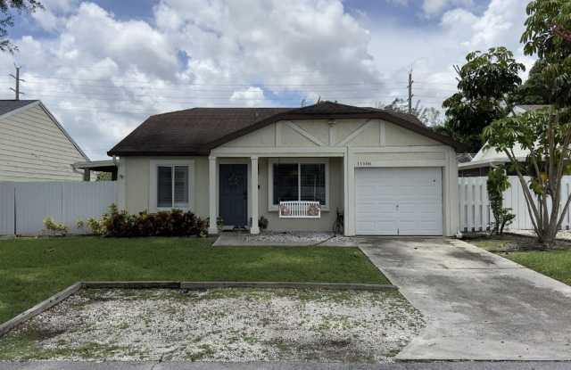 Charming 3BR/2BA Home in Boca Heights with Spacious Fenced Yard photos photos