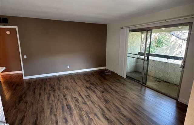 2859 S Fairview Unit D photos photos