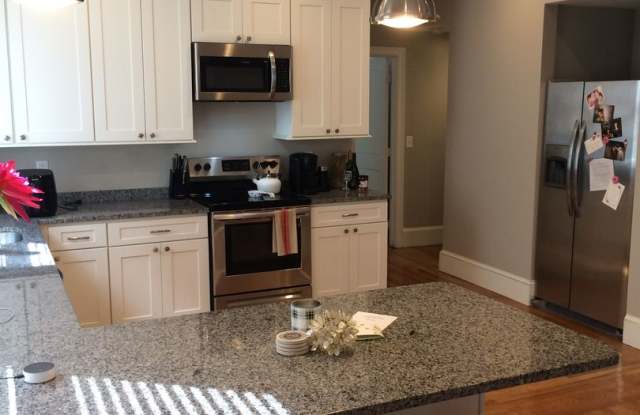 Nicely renovated 1 bed unit with all utilities included! photos photos