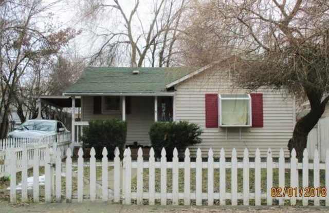VINTAGE BUNGALOW NEAR CORBIN PARK AVAILABLE NOW!! photos photos VINTAGE BUNGALOW NEAR CORBIN PARK AVAILABLE NOW!! photos photos