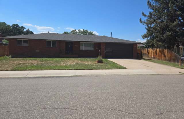 2105 North Empire Avenue photos photos