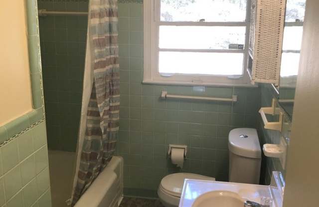 1398 Lively Ridge Road Northeast Gallery 2