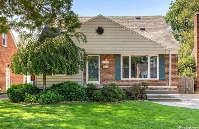 2633 N Wilson Avenue photos photos