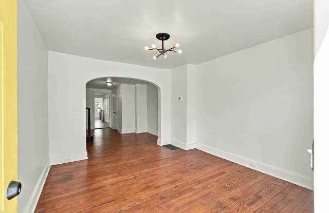 Spacious 3-Bedroom with 1.5 Bathrooms Gallery 1