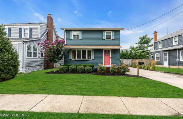 429 Lincoln Avenue photos photos