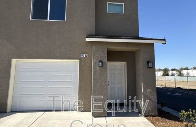 725 S Pinkham Gallery 2