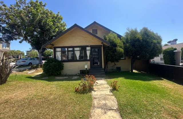 California Bungalow in El Segundo - 860 Penn Street, El Segundo, CA 90245