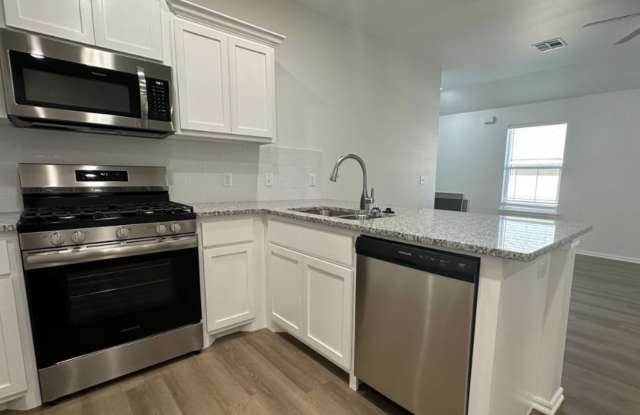 11512 University Drive photos photos