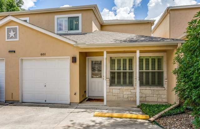 2-BEDROOM, 2.5-BATHROOM + FLEX SPACE DUPLEX/CONDOMINIUM IN TERRELL HEIGHTS Gallery 3