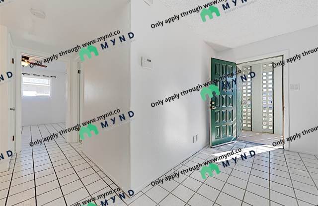 2126 W Coolbrook Ave Gallery 4