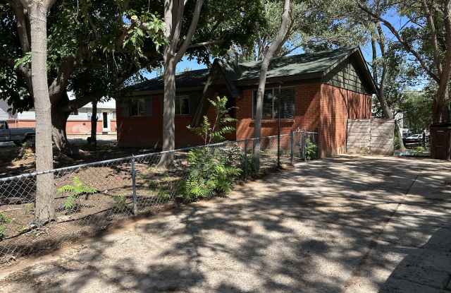 423 Huntridge Drive Gallery 2