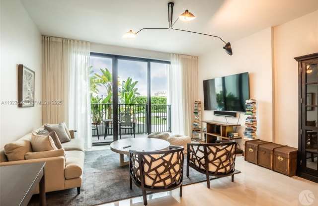 275 Giralda Ave photos photos