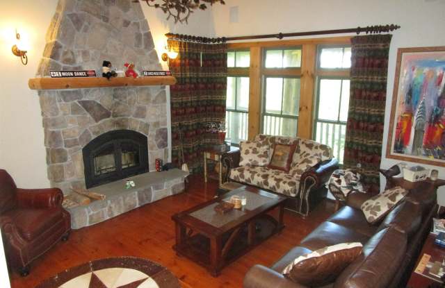 16 c Winterberry Heights Gallery 3