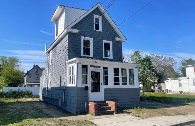 119 W WASHINGTON STREET - 119 West Washington Street, Paulsboro, NJ 08066