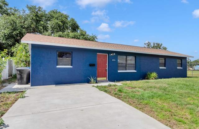 Spacious 4 Bedroom 2 Bath Home in St. Pete! Gallery 4
