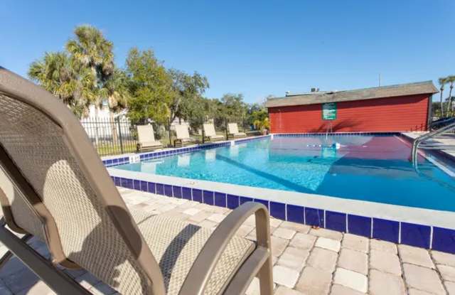 Villas At Pinecrest Gallery 3