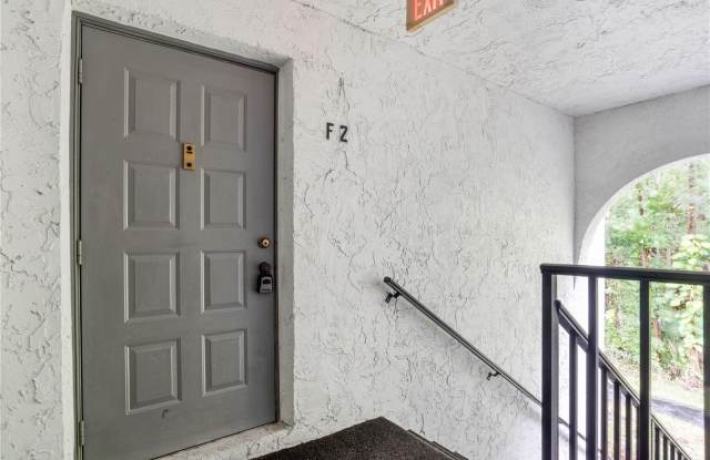 1204 PINE RIDGE CIRCLE W Gallery 3