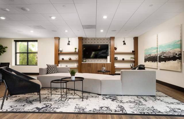 Los Alamitos Luxury Apartments Gallery 4