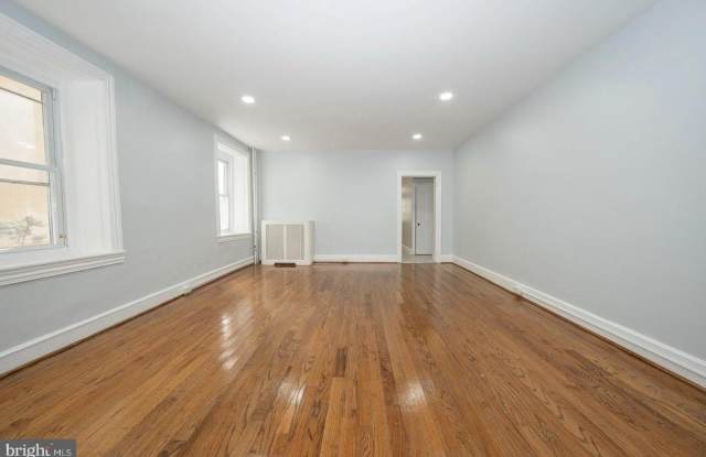 201 DUPONT STREET Gallery 4