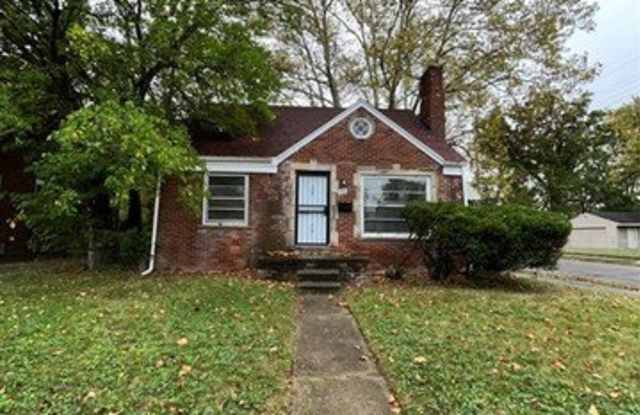 247 W Brentwood Street photos photos