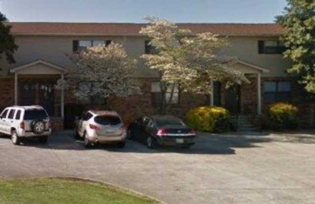 Beautifully Updated 1-Bedroom Apartment with Washer/Dryer Hookups! photos photos
