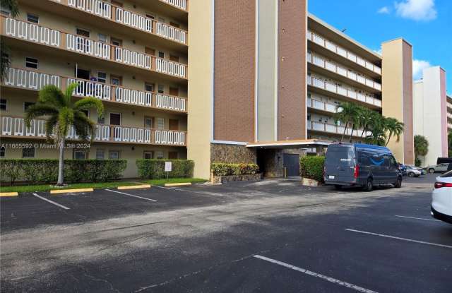 900 NE 12th Ave - 900 Northeast 12th Avenue, Hallandale Beach, FL 33009