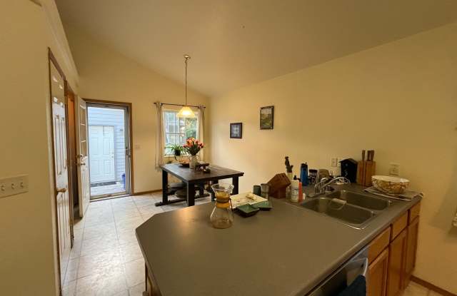 4749 Canyon Creek Boulevard Gallery 1