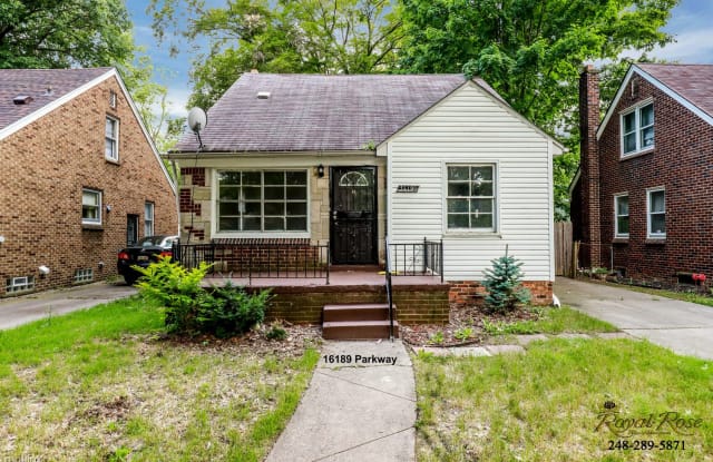 16189 W Parkway St - 16189 West Parkway Street, Detroit, MI 48219