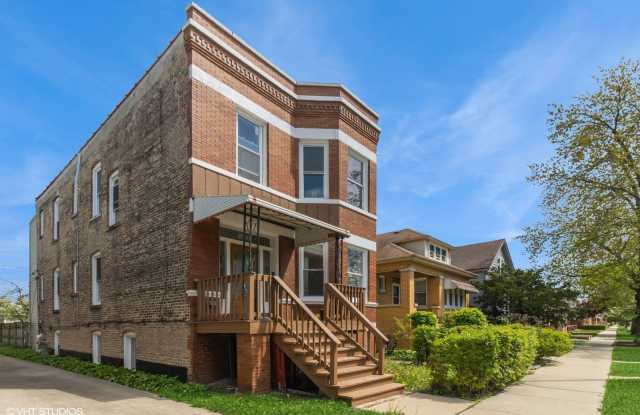 1221 S Lombard Avenue photos photos