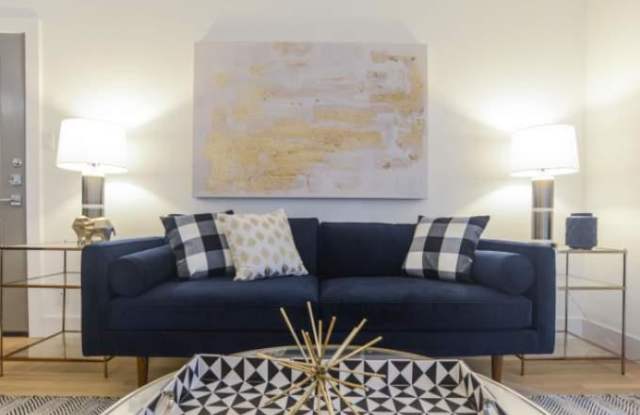 1332 S Pleasant Valley Rd Gallery 3