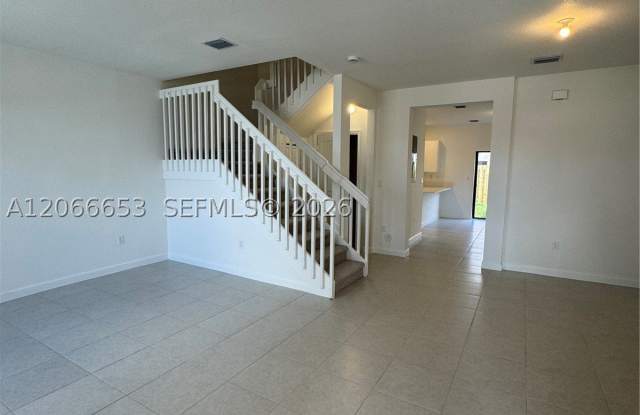 23379 SW 128th Ave Gallery 2