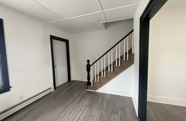 Modern, Fully Renovated 3-Bedroom Apartment – $1,850/month | Pittsfield, MA Gallery 1