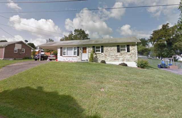 Dublin, 3 BR / 1 BA Available photos photos