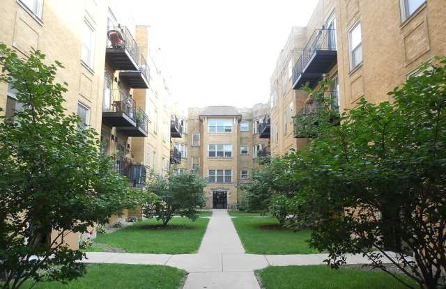 Spacious Apartment in Chicago (Roger's Park) photos photos