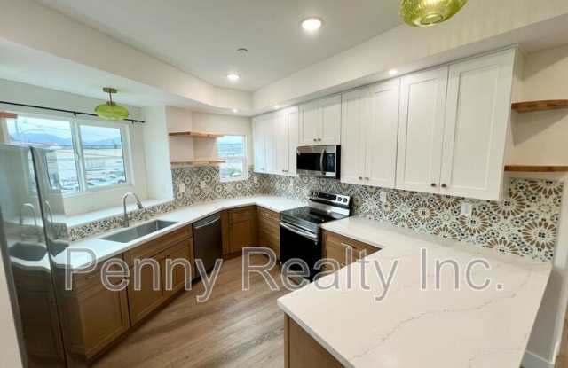 669-2 Townsite Dr Gallery 1