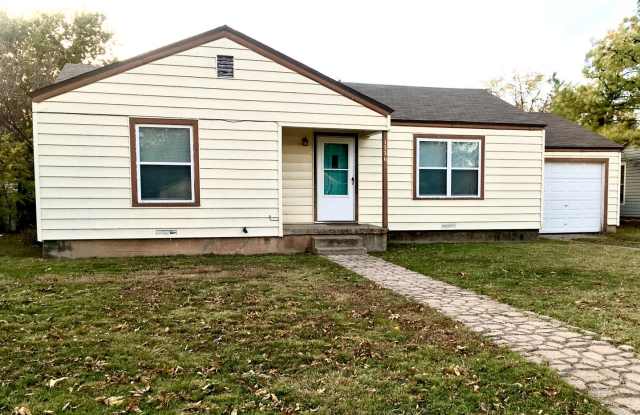 1726 McCracken photos photos