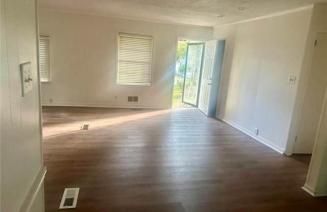 2959 Reynolds Drive Gallery 2