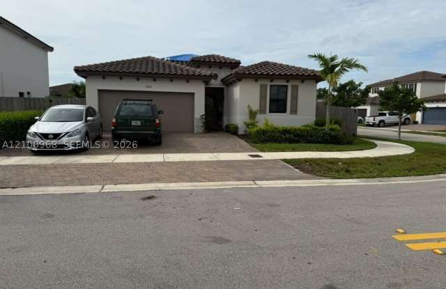 11908 SW 238th Ter Gallery 2