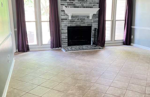 6495 Saddleback Circle Gallery 2