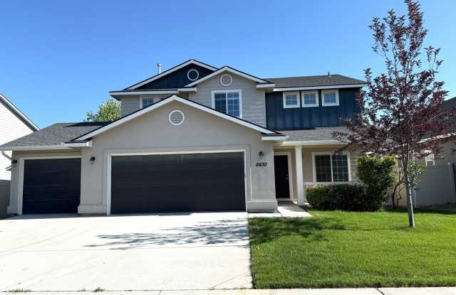 4-Bedroom Home with 3-Car Garage photos photos