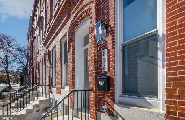 836 HARLEM Avenue Gallery 4