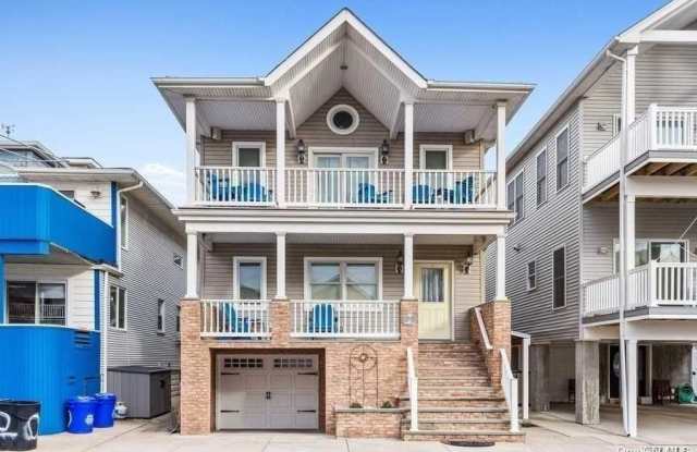 18 Illinois Avenue photos photos