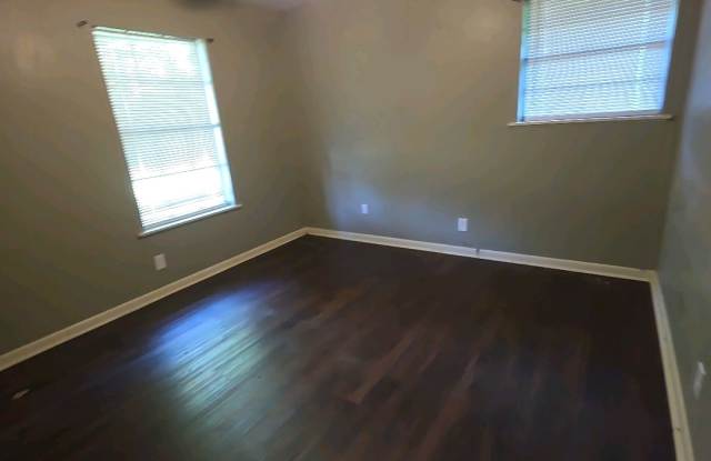 1904 Nancy Dr. Gallery 4