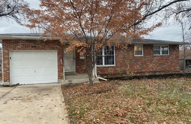 1985 Saint Joseph St - 1985 Saint Joseph Street, Florissant, MO 63033