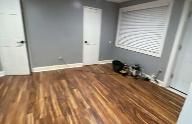 335 54th Street Northeast Unit 2 Gallery 3