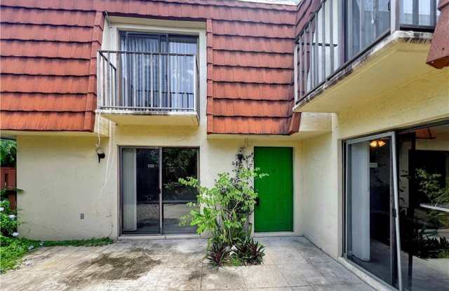 5241 Cedarbend Drive unit: 1 photos photos