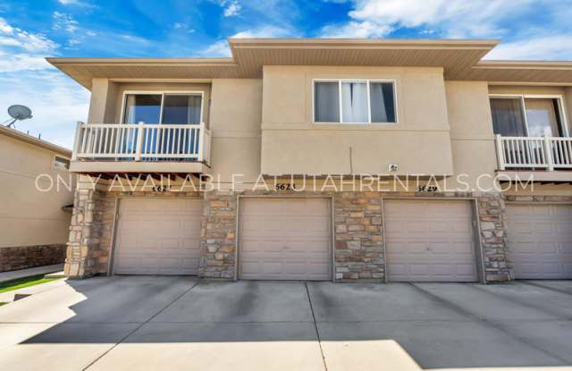 6623 W Blue Iris Dr Gallery 4
