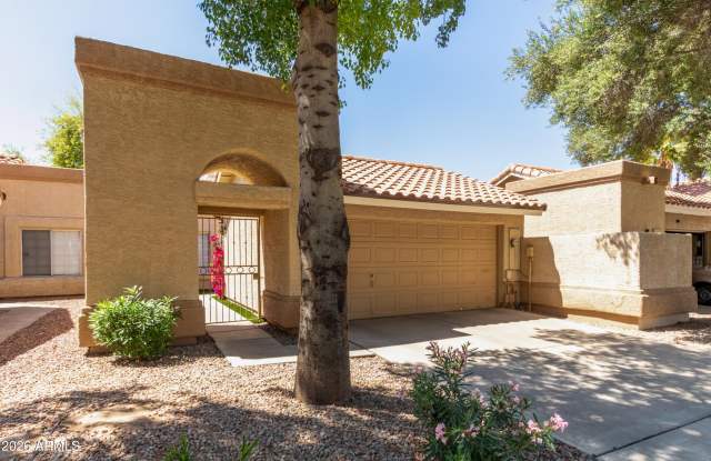 6734 S BRITTANY Lane Gallery 1