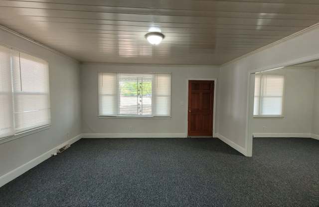 4538 Augusta Rd. Lexington- Please call the Lexington Office to schedule tours: 803-359-0793 Gallery 4